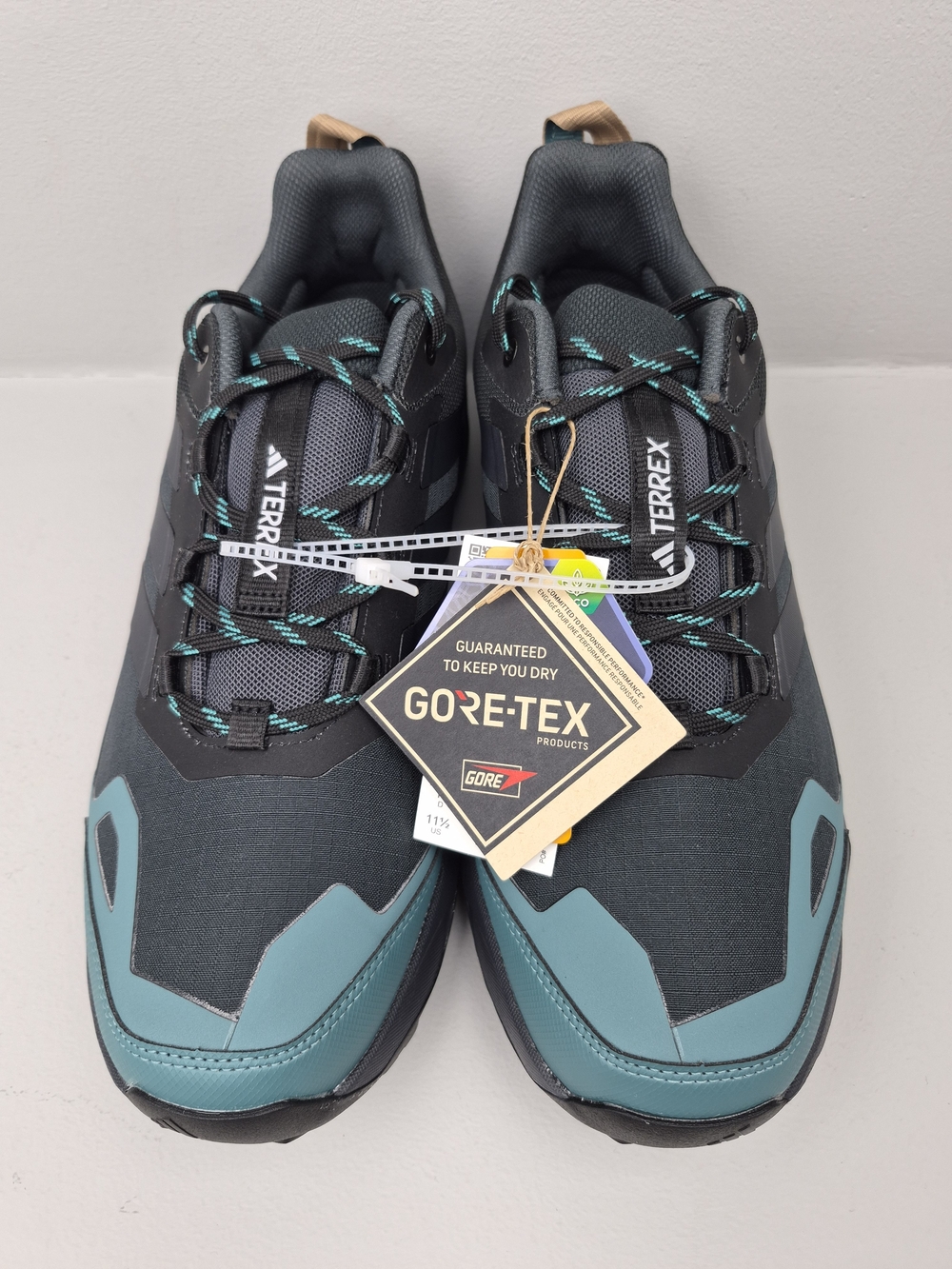 adidas Terrex Skychaser AX5 JQ2209  Hiking Black/Teal Gore Tex Waterproof 11.5